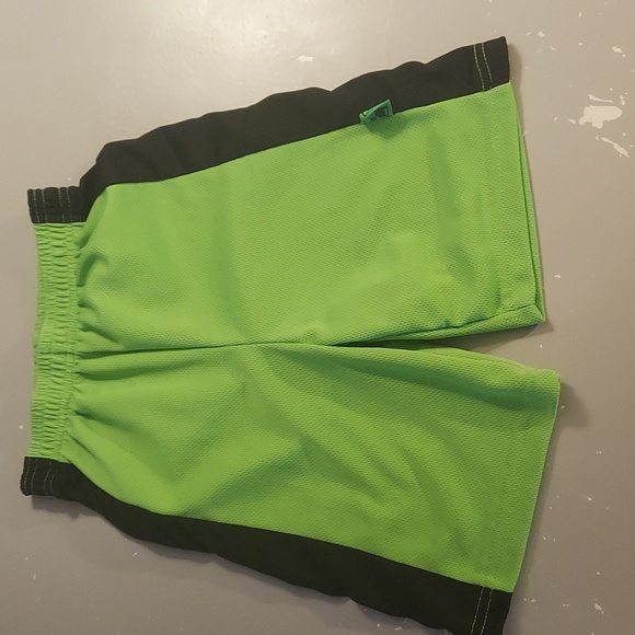 ❤️ Minecraft Boys Shirt & Shorts Size 7 - Picture 4 of 10